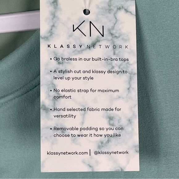 Klassy Network Blue Green Cropped Short Sleeve Crewneck Built-in Bra Top 3XL NWT - Picture 5 of 7